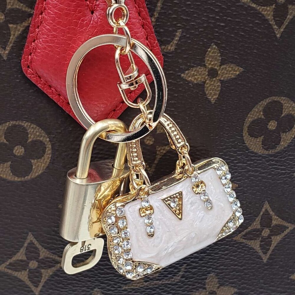 Louis Vuitton Gold Lock 🔒 Authentic LV Key + Unbranded Bag Charm - Picture 11 of 11